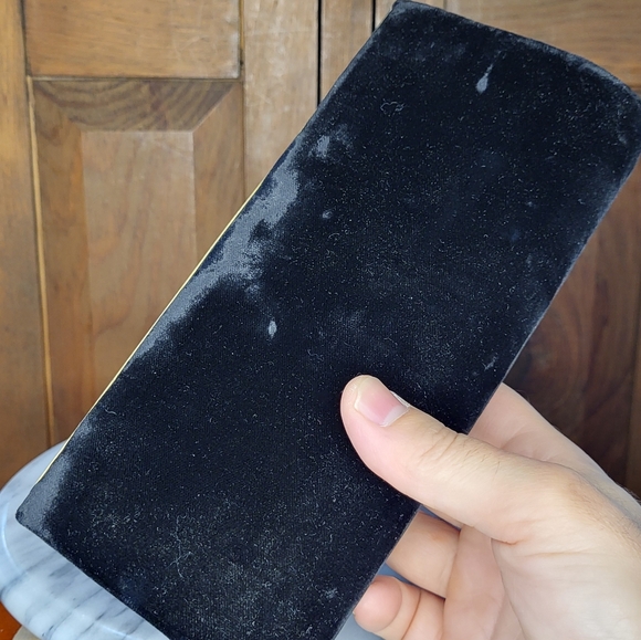 Elegant Black Velvet Clutch - Picture 10 of 16